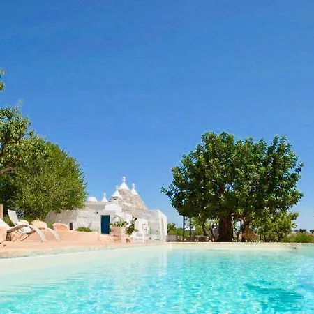 Hotel Luxury Trulli Whit Private Pool