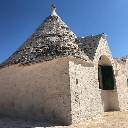 Luxury Trulli Whit Private Pool 5*
