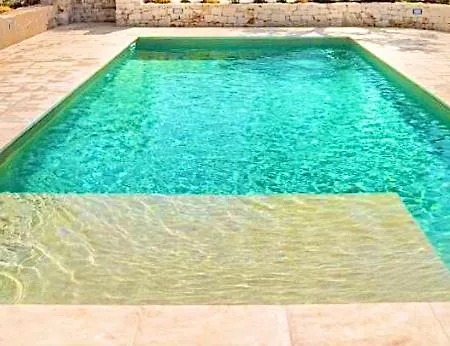 Luxury Trulli Whit Private Pool Hotel